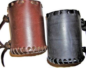 Drink holder for can or small leather bottle, leather drink holder, beer holder Made in Italy