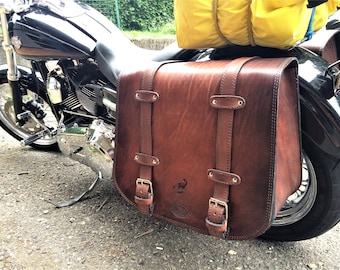 Code MONO 116F / Mod. INCASSO DYNA sx - Leather bag 4.5 mm. custom motorcycle Harley dyna Natural hand antiqued Double cover Made in Italy