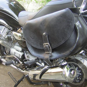 Code BISACCIA 105 / Mod. BOM BOM - motoCUSTOM harley and all .. in 3.5/4 mm leather. 44 liters Made in Italy