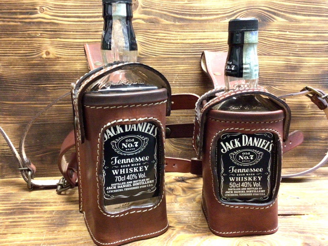 Leather Bottle Holder for Jack Daniel's, Antique Brown and Black, Handmade  Made in Italy -  Israel