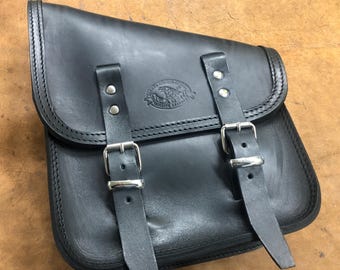 SOFTAIL Side Bag Custom Harley Motorcycle, "Mod. Choppers 017B" 4 mm Leather. Rear part complete with steel for fixings Made in Italy