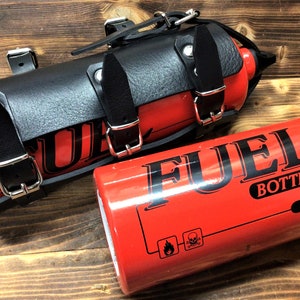 Petrol bottle holder 1500 ml, petrol bottle holder, in 4 mm leather. Adjustable for custom motorcycles Made in Italy
