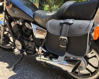 Code BISACCIA 122 / Mod. MINI - Small leather saddlebag, Pefetta for motorcycles with high mufflers and bulky fraccie Handmade Made in Italy