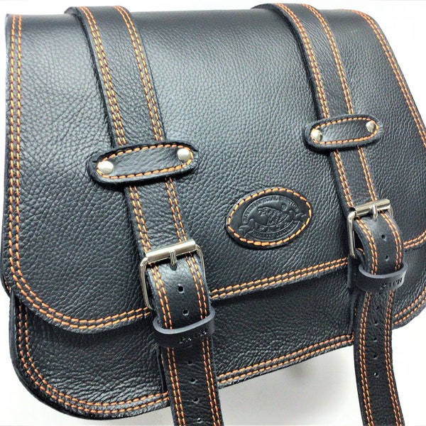 Code MONO 133B / Mod. BABY SINGOL Half-stiff bisaccia - Dollar grain accopied leather, from closed bisaccia effect Made in Italy