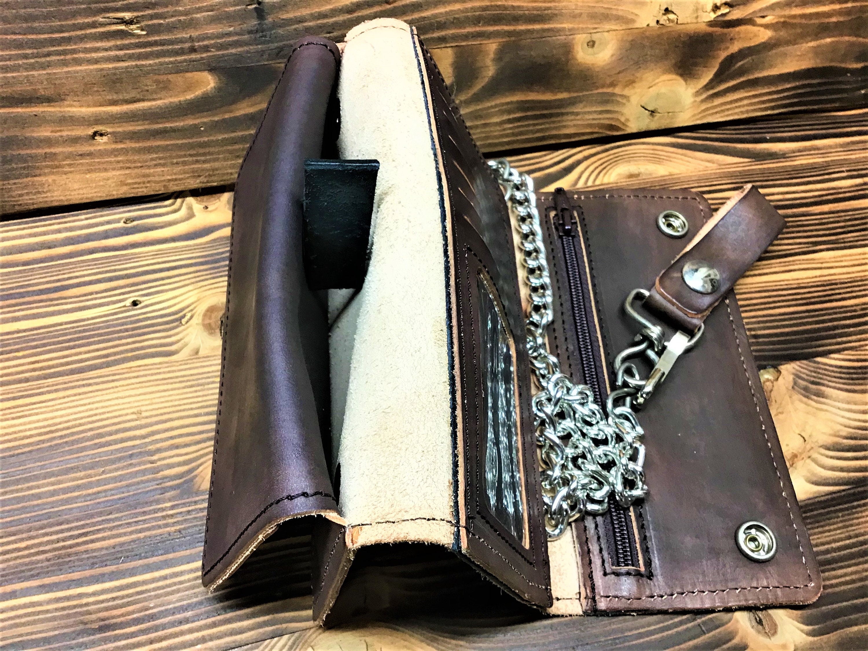 Wet Molding A Leather Credit Card Wallet IUCN Water