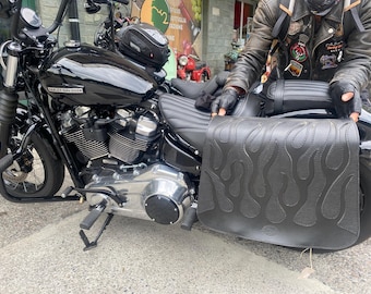 Cod. MONO 135T / Mod. FUEGO FIAMME Negative - Leather bag 4 mm. for Made in Italy custom motorcycles