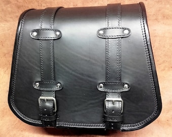 Cod. MONO 134C-3 / Mod. LUX COVER - Mono bag for Sportster frame in 4 mm leather with spring and arrow recesses and steel Made in Italy