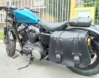 Harley Davidson SPORTSTER side bag, Cod. MONO 134C-2 4 mm vegetable tanned leather arrow spring recesses and steel Made in Italy