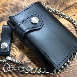 Biker-Geldbörse mit Kette aus weichem Leder, Herren-Geldbörse aus 1,5-Leder, Kreditkartenetui, Kartenhalter, Führerscheinetui - Made in Italy -