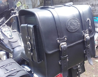 Cod. TRIKE 009 | Mod. UNCINO - 60 Liters Travel bag in 4+mm leather to be applied on the luggage rack of Custom and Trike motorcycles Made in Italy