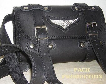 Mod. BIKER Women's shoulder bag in leather and 2.5 mm vegetable tanned leather Made in Italy