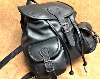 Backpack with handle and sliding shoulder straps in unisex adjustable leather handmade, Italian leather MADE IN ITALY