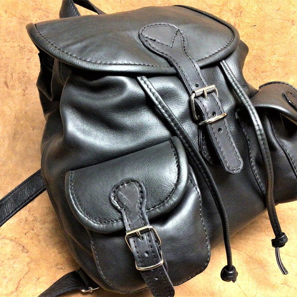 Backpack with handle and sliding shoulder straps in unisex adjustable leather handmade, Italian leather MADE IN ITALY