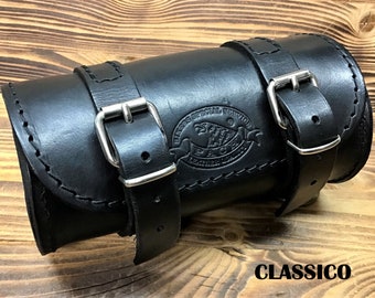 Tool barrel, custom motorcycle roller MIGNON ROUND - BLACK - 3.5,4 mm leather. Vegetable tanned. Measurements: 18 x 10 cm. Made in Italy