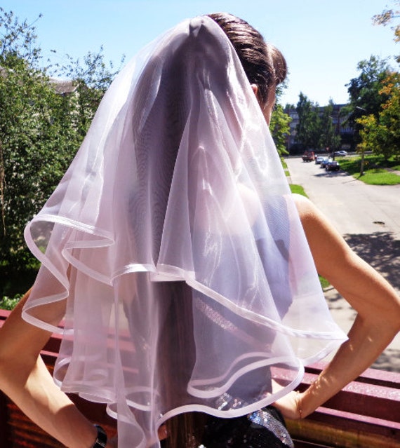 Bachelorette party Veil 2-tier white 