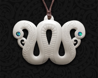 Maori Necklace Bone Carving Hand-Carved Pekapeka Pendant