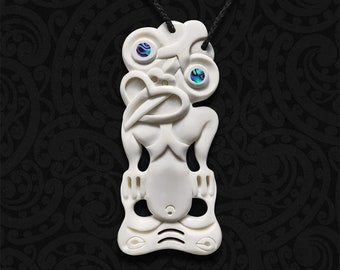 81stgeneration Ciondolo Taiaha Maori In Osso E Conchiglia Paua, Collana Tribale Lunga 84 Cm