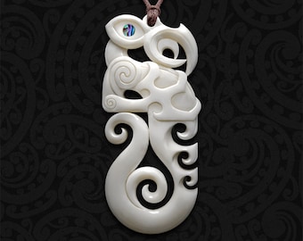 Maori Art Bone Carving Manaia Pendant: Leadership Gift and Spiritual Protector New Zealand Jewelry