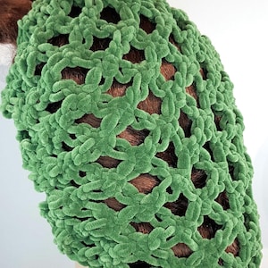 LAST ONE - Fern GREEN Plush Velvet Lover&#39;s Knot Hair Snood with Drawstring - 1940&#39;s