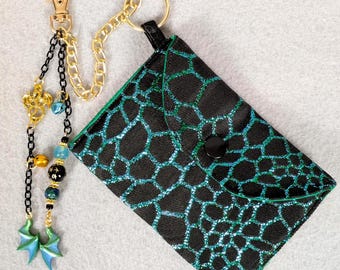 Mini monedero/billetera con cadena - Escamas de dragón: azul iridiscente, verde, negro y dorado
