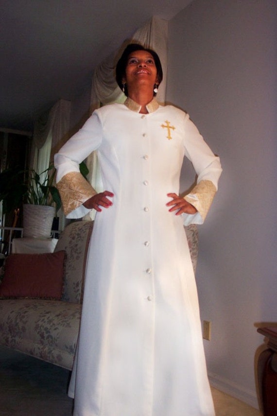 Dr. of Divinity Clergy Robe - Churchgoers