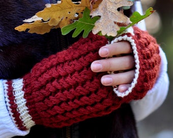 Spring brown white half fingerless gauntlet mittens for women Warm hand wool arm warmers Eco crochet warmer wrists