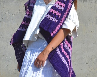 Cardigan in pizzo all'uncinetto viola: scialle oversize in cotone boho con spilla