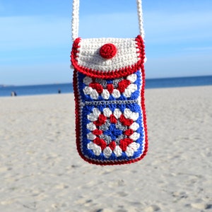 Cute fashion small white blue red granny square crochet shoulder crossbody cell phone purse bag for women in Boho style