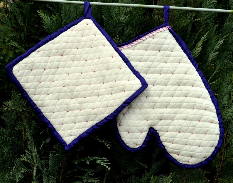 Handmade Quilted Oven Mitts and Potholder Hot Pad Set Etsy