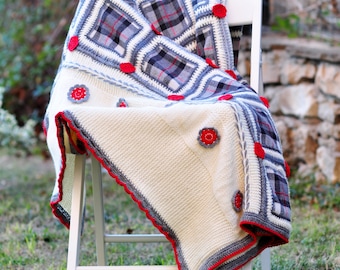 Coperta quadrata della nonna fatta a mano all'uncinetto: maglia a trecce in lana boho