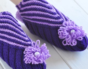 Spring purple home foldable warm fluffy wool adult slippers with flowers Cute soft crochet indoor house womens fuzzy foot slipper socks