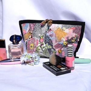 Large vanity makeup organizer pouch embroidered bag for women Quilted patchwork travel vanity toiletry case bag
