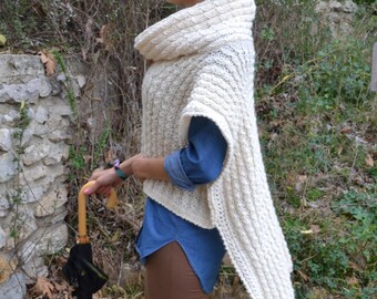 Poncho in lana merino bianca: cappotto invernale boho oversize