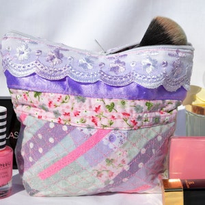 Vanity makeup organizer pouch bag for women Purple white crazy quilted patchwork travel vanity toiletry case bag with zipper in Boho style