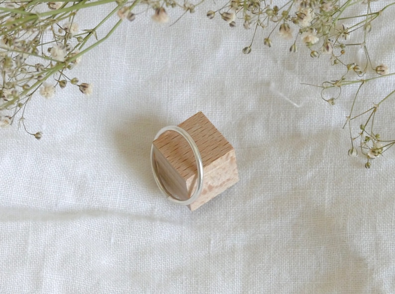 handmade ring round silver wire Sterling Silver minimal silverring triggerfinger ring minimal jewelry Simple silverring Stacking Ring