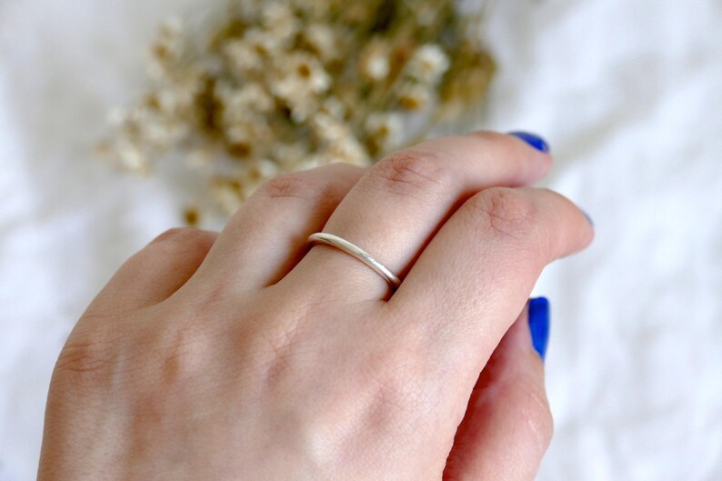 handmade ring round silver wire Sterling Silver minimal silverring triggerfinger ring minimal jewelry Simple silverring Stacking Ring