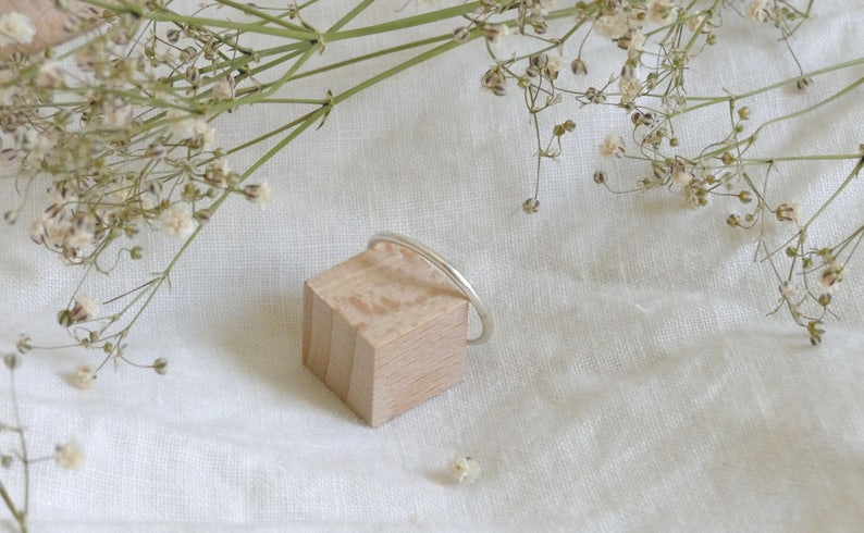 handmade ring round silver wire Sterling Silver minimal silverring triggerfinger ring minimal jewelry Simple silverring Stacking Ring