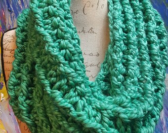 Wool Blend Extra Chunky Teal Cowl