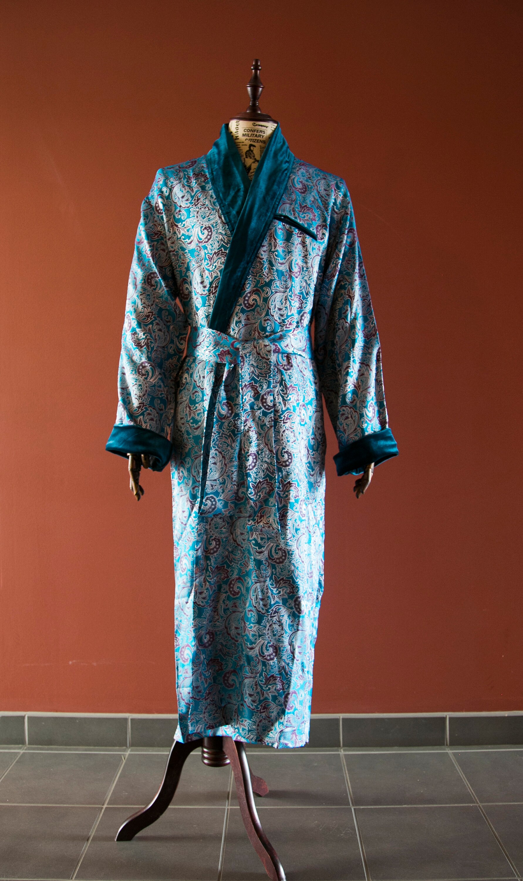 guy night gown