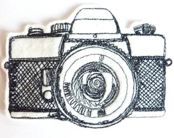 Appareil photo (plusieurs modèles)  patch broderie thermocollante