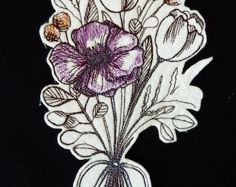 Boeket van verschillende bloemen badge, patch, machinaal borduurwerk