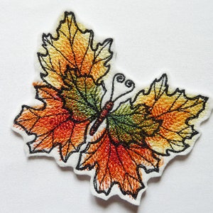 Appliqué, écusson, patch thermocollant, broderie thermocollante, papillon en forme de feuilles