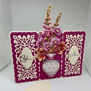 17 Je bent een kostbare wenskaart. Boeket. Bloemen. Roze bloemen. Parels bloemenkaart