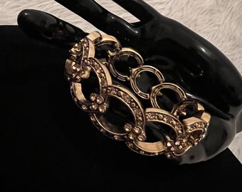 Vintage Monet Gold Tone Rhinestone Stretch Bracelet