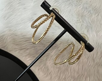 Vintage Glod Tone Dome Clip Earrings
