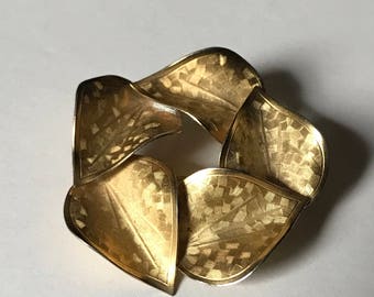 Vintage Karen Lynne 12K GF Textured Circle Leave Whreath Brooch/Pin 1950's