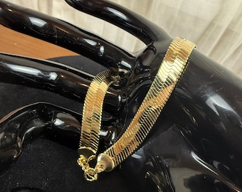 Vintage Gold Tone Herringbone Bracelet Flat Chain 7.5”