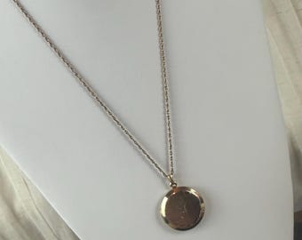 Vintage 12K Gold Filled Engraved Round Locket Necklace Signed 1/20 12K GF