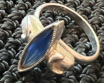 Vintage Sarah Coventry Silvertone Blue Ring Adjustable 1970’s