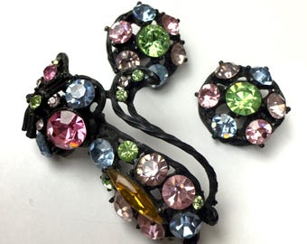 Vintage Rhinestone Cat Brooch And Clip On Earrings Set